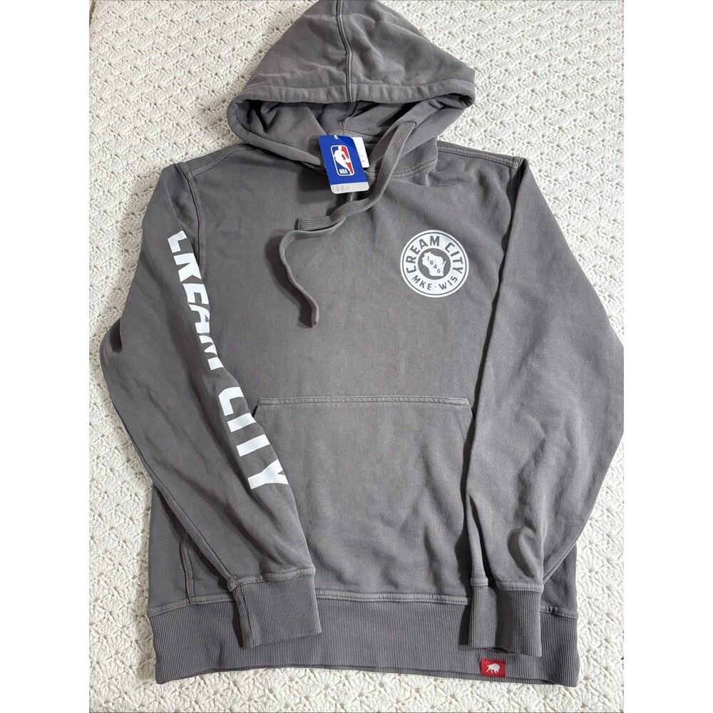 Milwaukee Bucks Cream City Sweatshirt Hoodie Pullover NBA Men’s Size XS Sportiqe